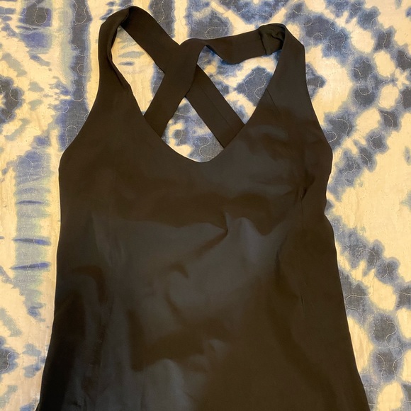 Lululemon tank - Picture 1 of 2